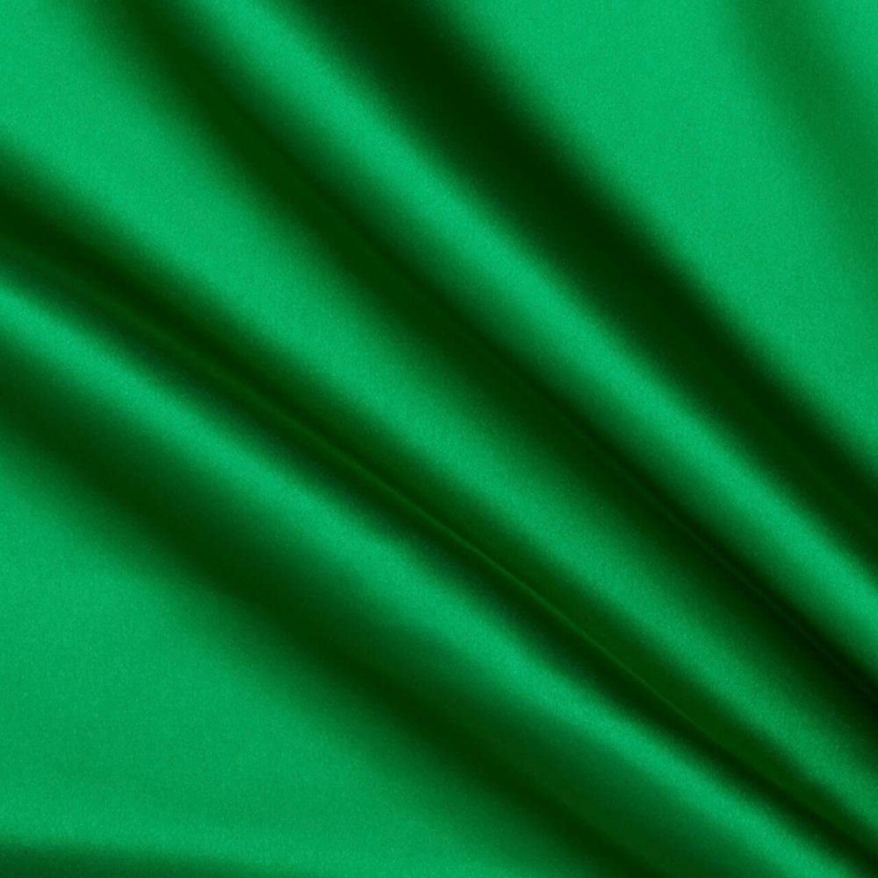 1 Yard Kelly Green Satin Charmeuse Fabric 60″ Inch Wide 175 GSM